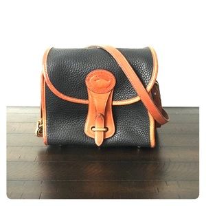 Dooney & Bourke leather shoulder bag